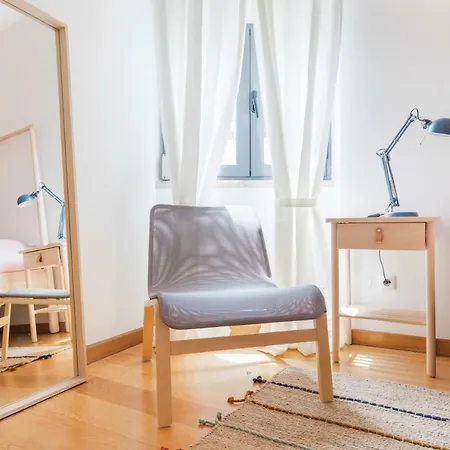 Cosy In Estefania Lisboa
